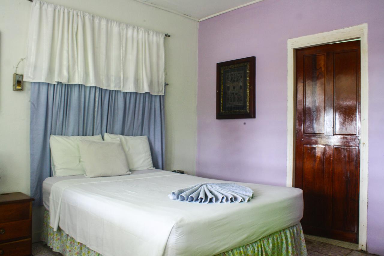 Hotel Maya Corozal Exterior photo