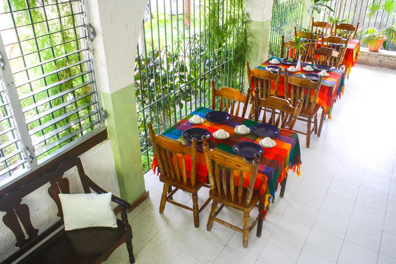 Hotel Maya Corozal Exterior photo